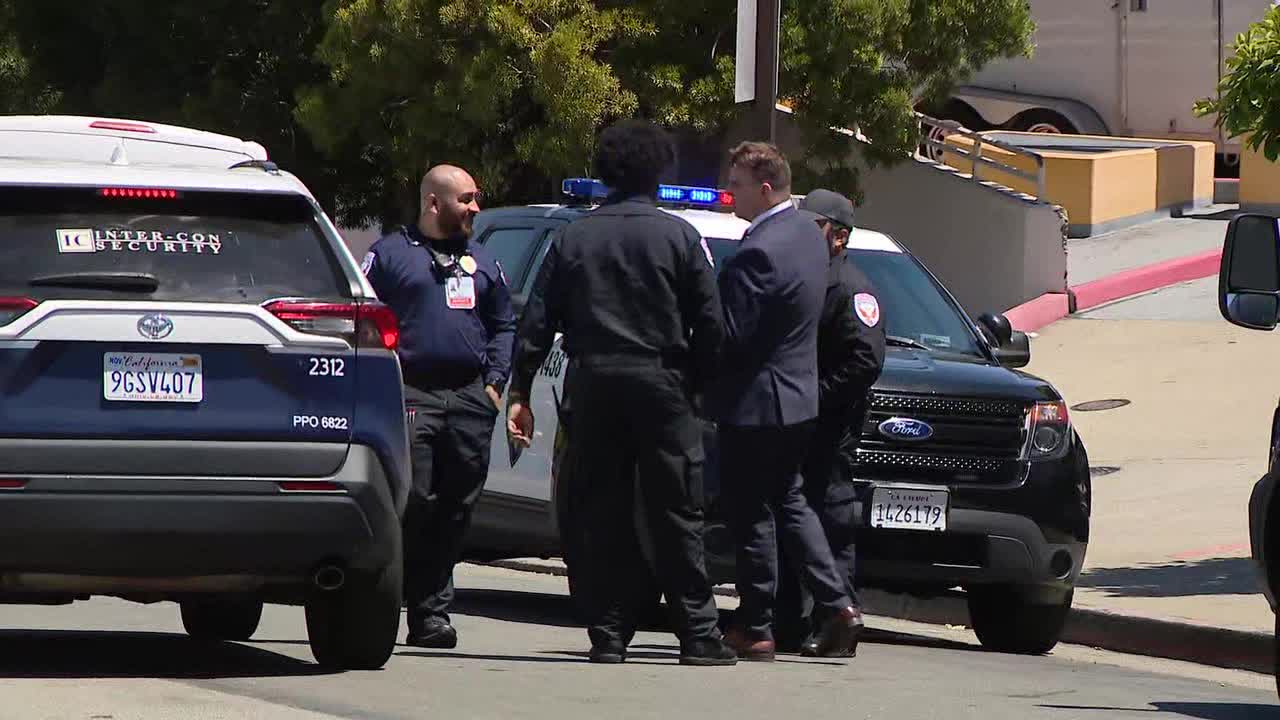 Police presence in the Highland Hospital of Oakland