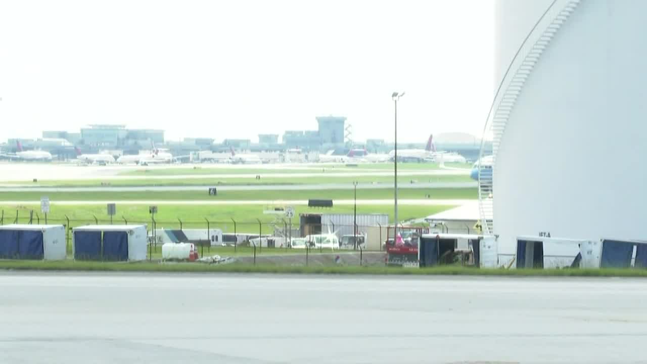Harris lands in Atlanta for campaign rally